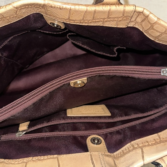 NWOT Vintage Coach Ashley Tan Brown Crocodile Embossed Leather Purse - Picture 6 of 10